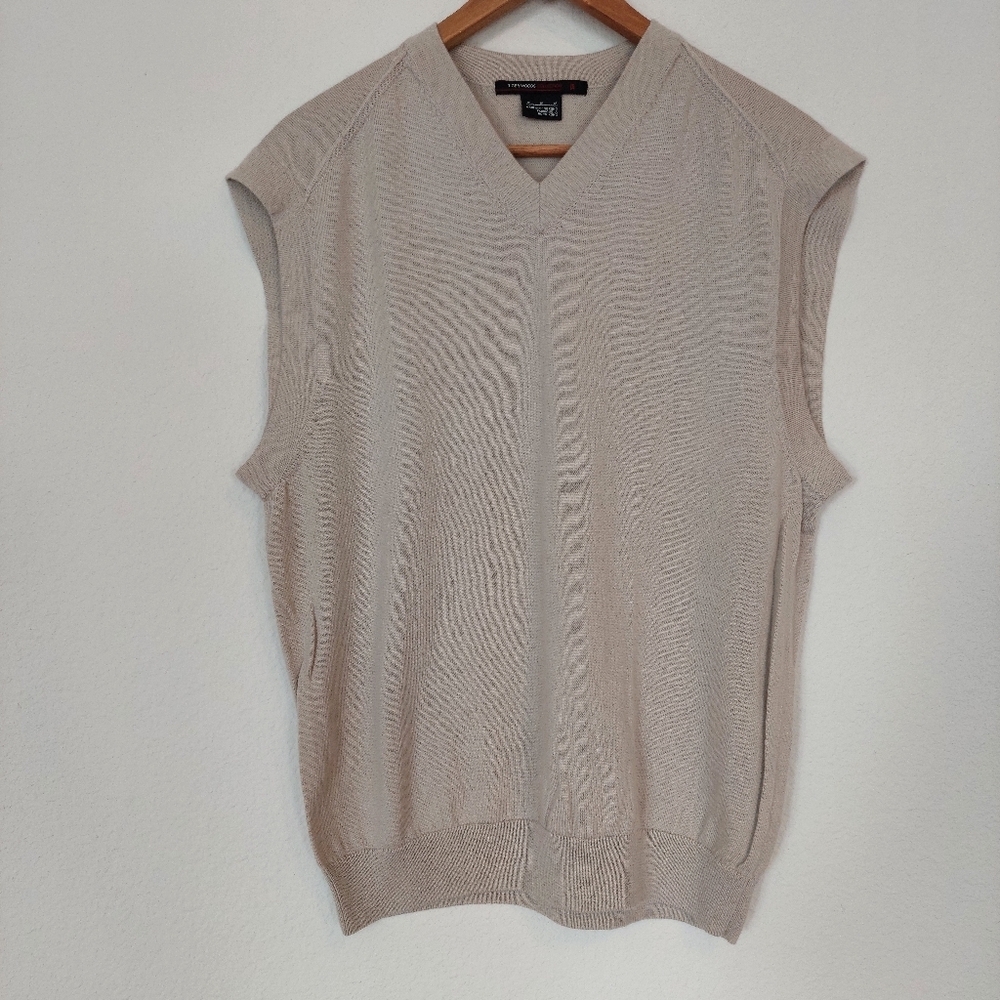 Tiger Woods Collection Vintage V Neck Wool Golf Sweater Vest Size M‎